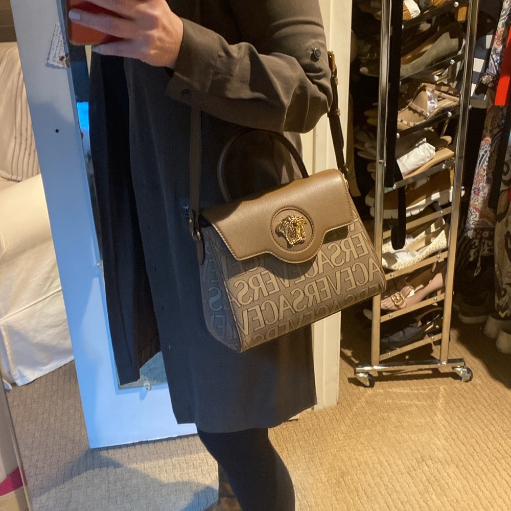 Versace bag - Picture 16 of 17